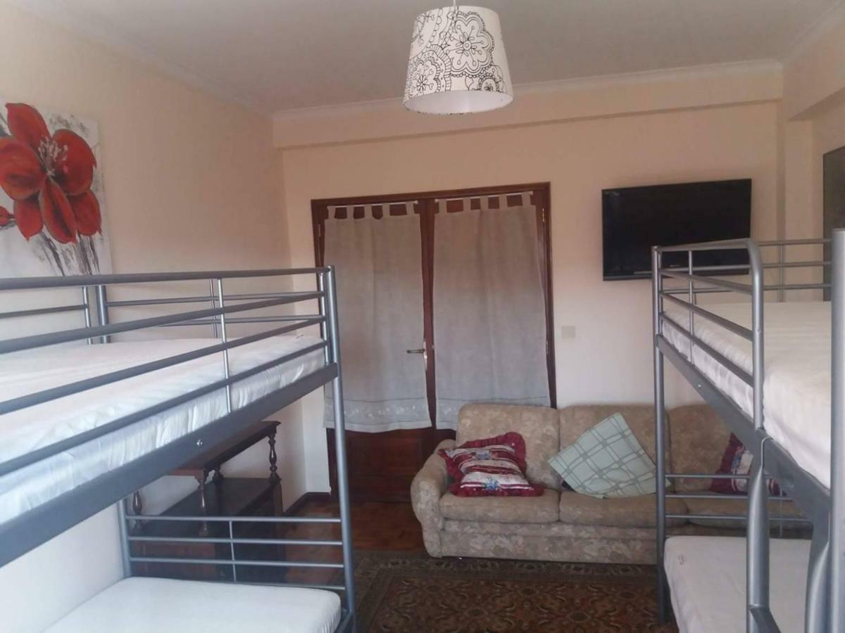 Quarto Com 4 Camas 포르투 외부 사진
