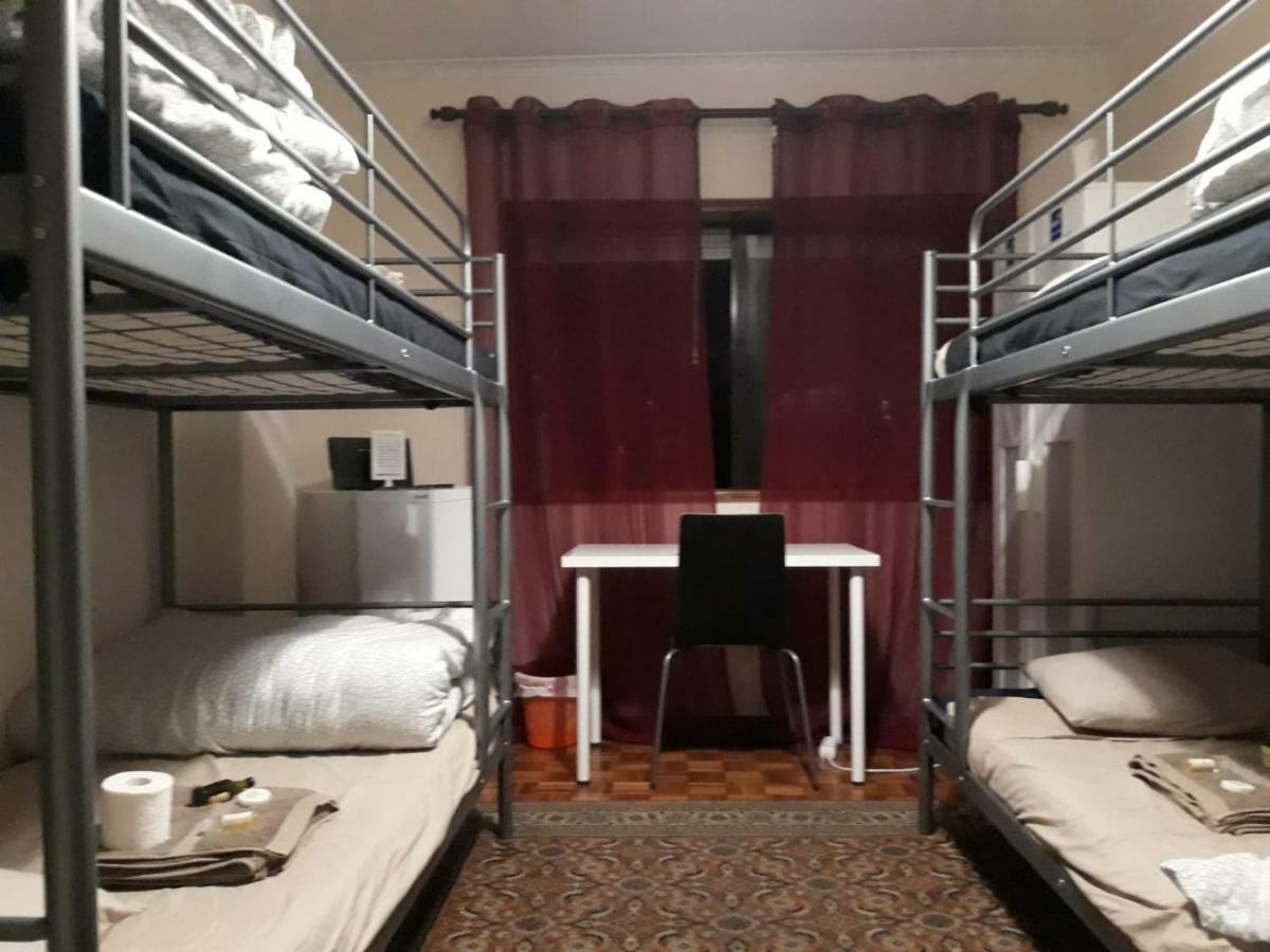 Quarto Com 4 Camas 포르투 외부 사진
