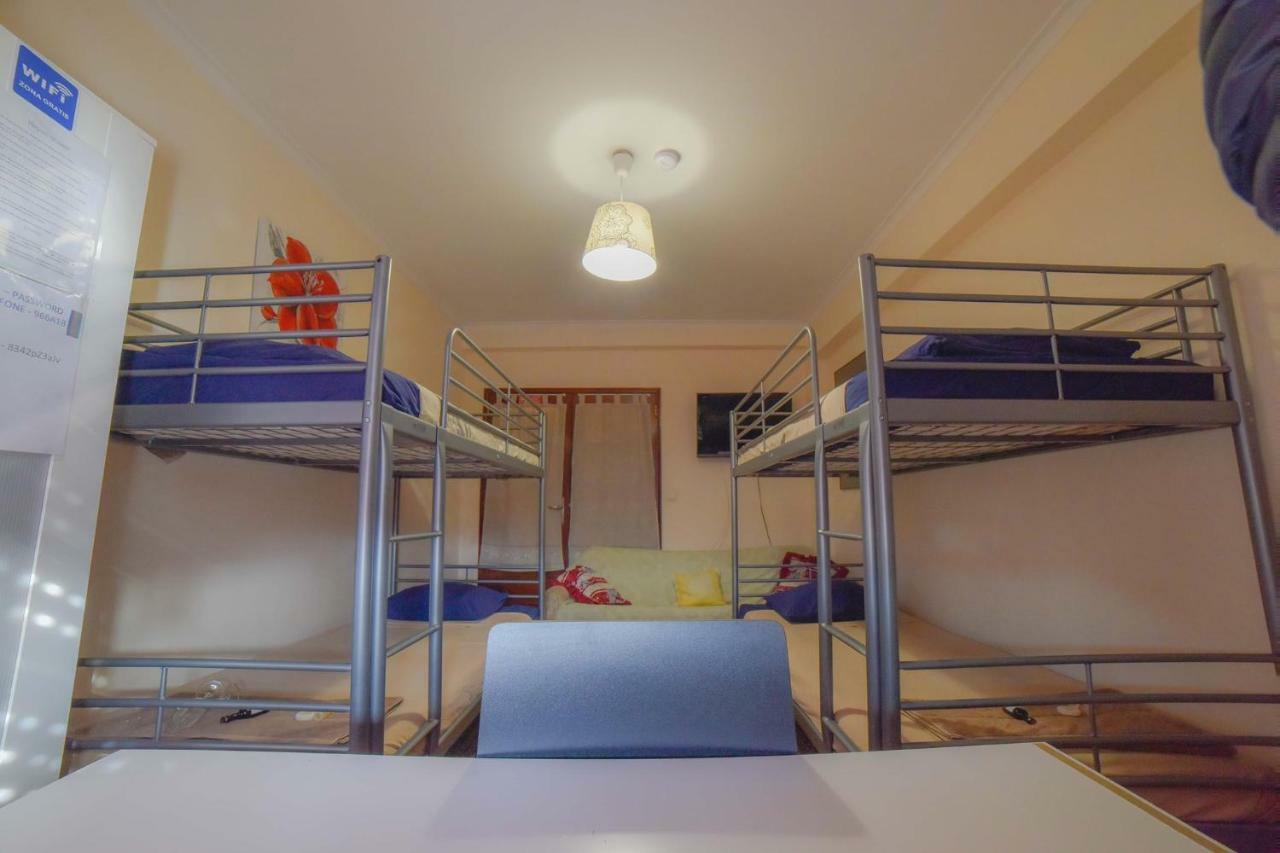 Quarto Com 4 Camas 포르투 외부 사진