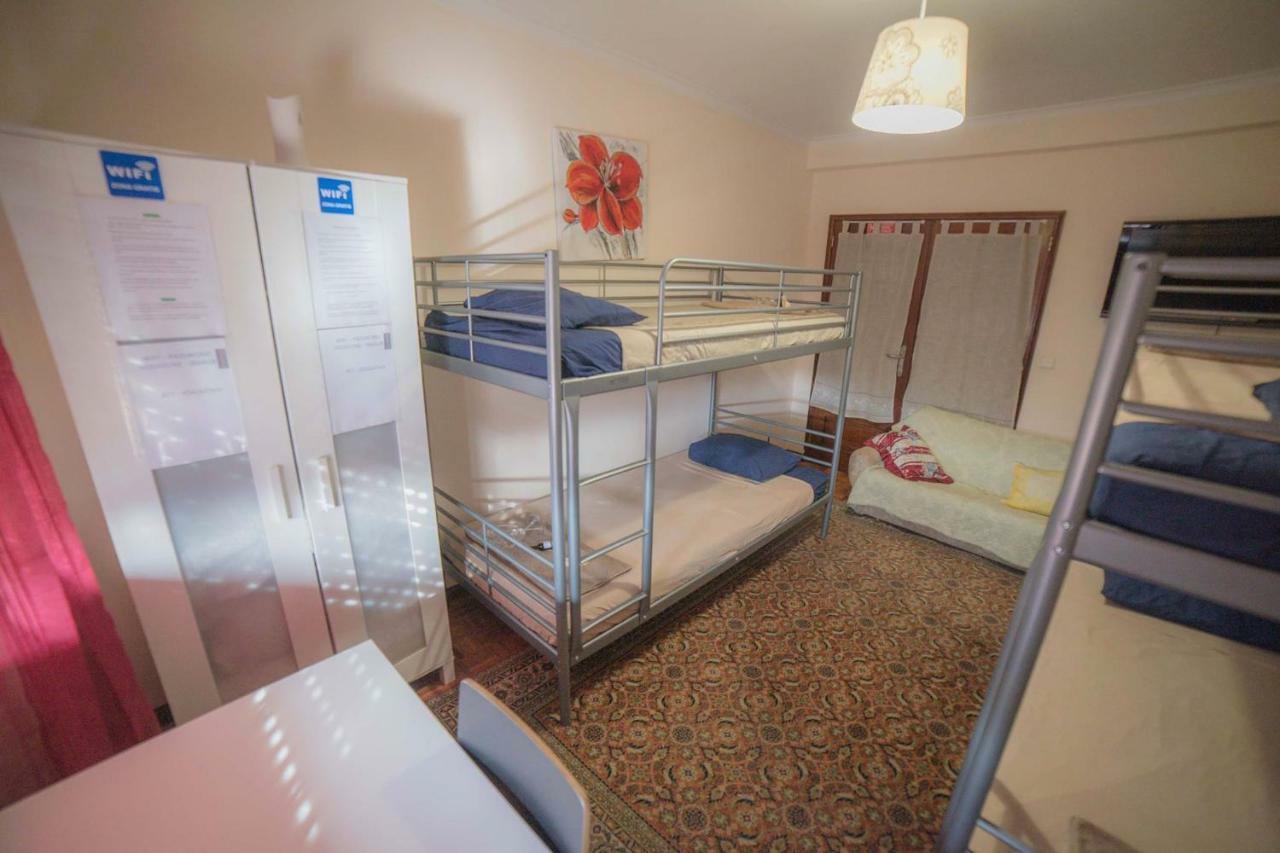 Quarto Com 4 Camas 포르투 외부 사진