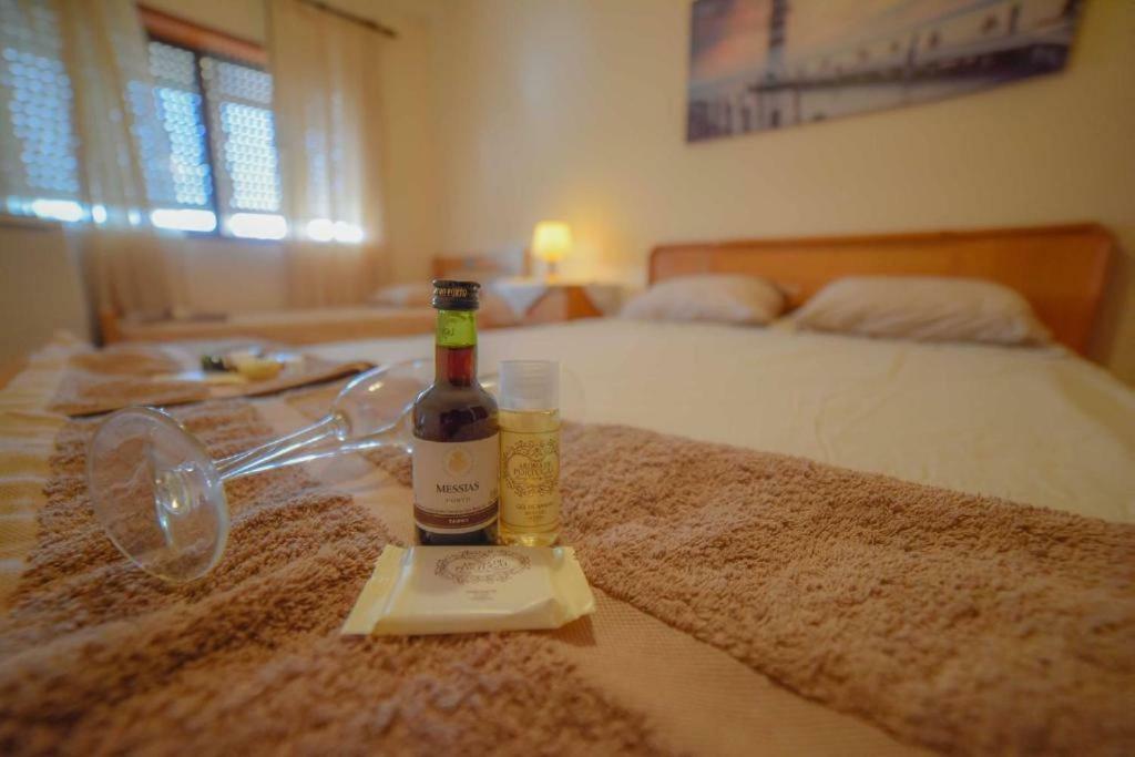 Quarto Com 4 Camas 포르투 외부 사진